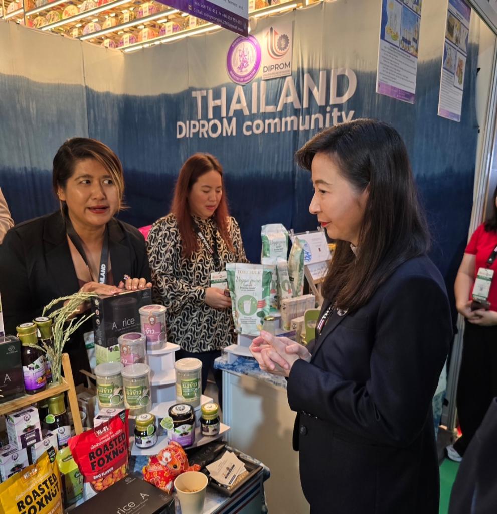 “อธิบดีดีพร้อม” สานภารกิจต่อเนื่อง นำทัพ ผู้ประกอบการไทย บุกตลาดเวียดนามในงาน Vietfood & Beverage 2025 หวังพัฒนาศักยภาพธุรกิจไทยสู่เวทีสากล ตามนโยบาย รมว.เอกนัฏ