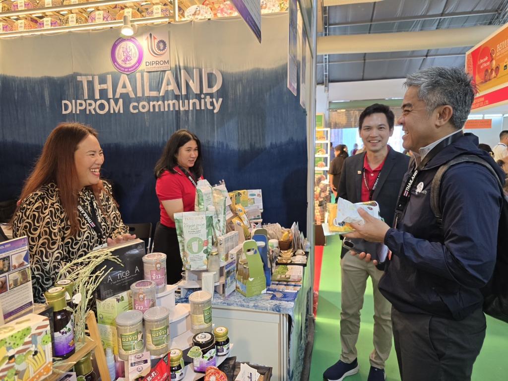 “อธิบดีดีพร้อม” สานภารกิจต่อเนื่อง นำทัพ ผู้ประกอบการไทย บุกตลาดเวียดนามในงาน Vietfood & Beverage 2025 หวังพัฒนาศักยภาพธุรกิจไทยสู่เวทีสากล ตามนโยบาย รมว.เอกนัฏ