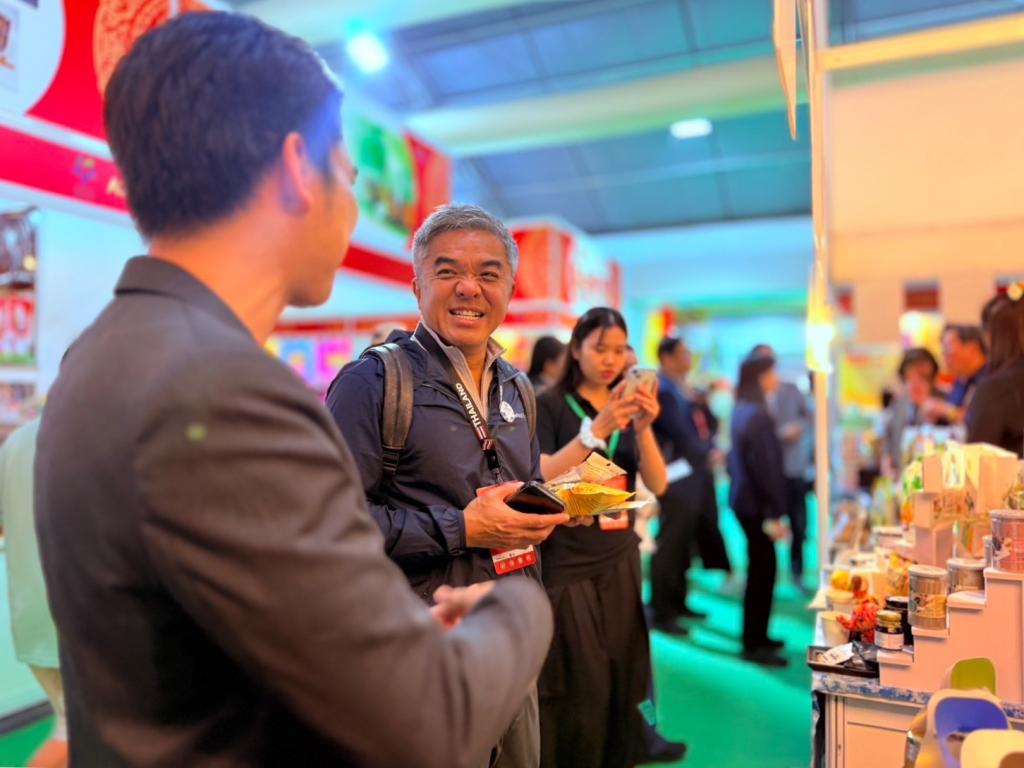 “อธิบดีดีพร้อม” สานภารกิจต่อเนื่อง นำทัพ ผู้ประกอบการไทย บุกตลาดเวียดนามในงาน Vietfood & Beverage 2025 หวังพัฒนาศักยภาพธุรกิจไทยสู่เวทีสากล ตามนโยบาย รมว.เอกนัฏ