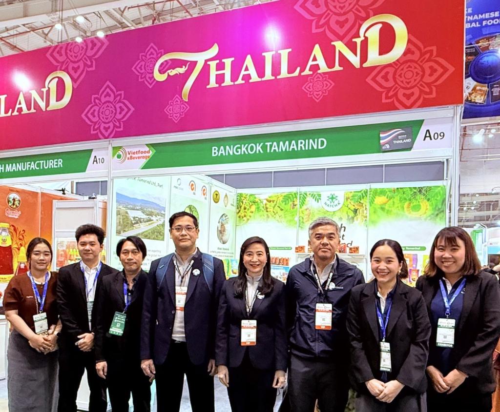 “อธิบดีดีพร้อม” สานภารกิจต่อเนื่อง นำทัพ ผู้ประกอบการไทย บุกตลาดเวียดนามในงาน Vietfood & Beverage 2025 หวังพัฒนาศักยภาพธุรกิจไทยสู่เวทีสากล ตามนโยบาย รมว.เอกนัฏ