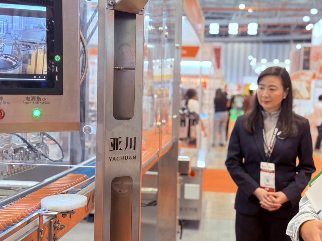 “ดีพร้อม” ร่วมชมนวัตกรรมเครื่องจักร บรรจุภัณฑ์ที่ทันสมัย ในงาน Vietfood & Beverage - Propack 2025 เพื่อใช้ต่อยอดบรรจุภัณฑ์ไทย ใช้ต่อยอดซอฟต์พาวเวอร์อาหาร ให้โตไกลสู่เวทีสากล ตามนโยบาย รมว.เอกนัฏ
