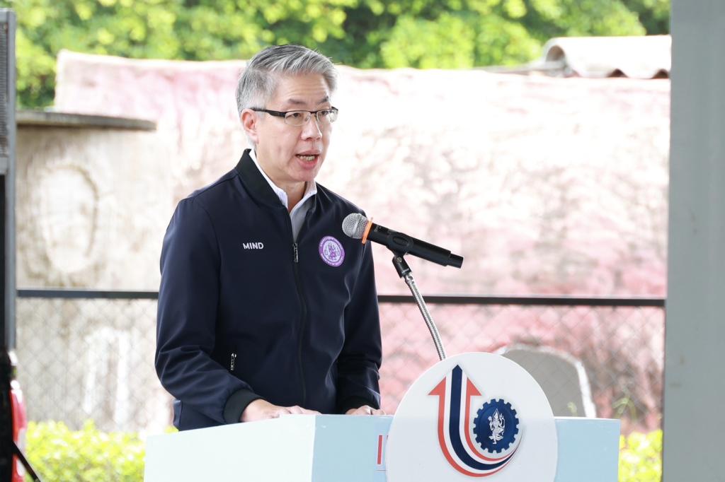 ”รัฐมนตรีเอกนัฏ“ ลงพื้นที่ชัยภูมิ มอบ “ดีพร้อม” สร้างอาชีพ เสริมรายได้ กระตุ้นเศรษฐกิจชุมชนเทพสถิต ภายใต้ DIPROM Community ให้ยั่งยืน