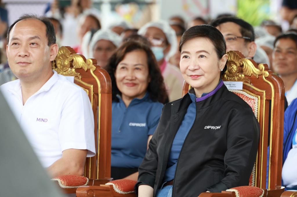 ”รัฐมนตรีเอกนัฏ“ ลงพื้นที่ชัยภูมิ มอบ “ดีพร้อม” สร้างอาชีพ เสริมรายได้ กระตุ้นเศรษฐกิจชุมชนเทพสถิต ภายใต้ DIPROM Community ให้ยั่งยืน