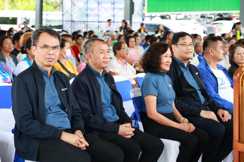 ”รัฐมนตรีเอกนัฏ“ ลงพื้นที่ชัยภูมิ มอบ “ดีพร้อม” สร้างอาชีพ เสริมรายได้ กระตุ้นเศรษฐกิจชุมชนเทพสถิต ภายใต้ DIPROM Community ให้ยั่งยืน