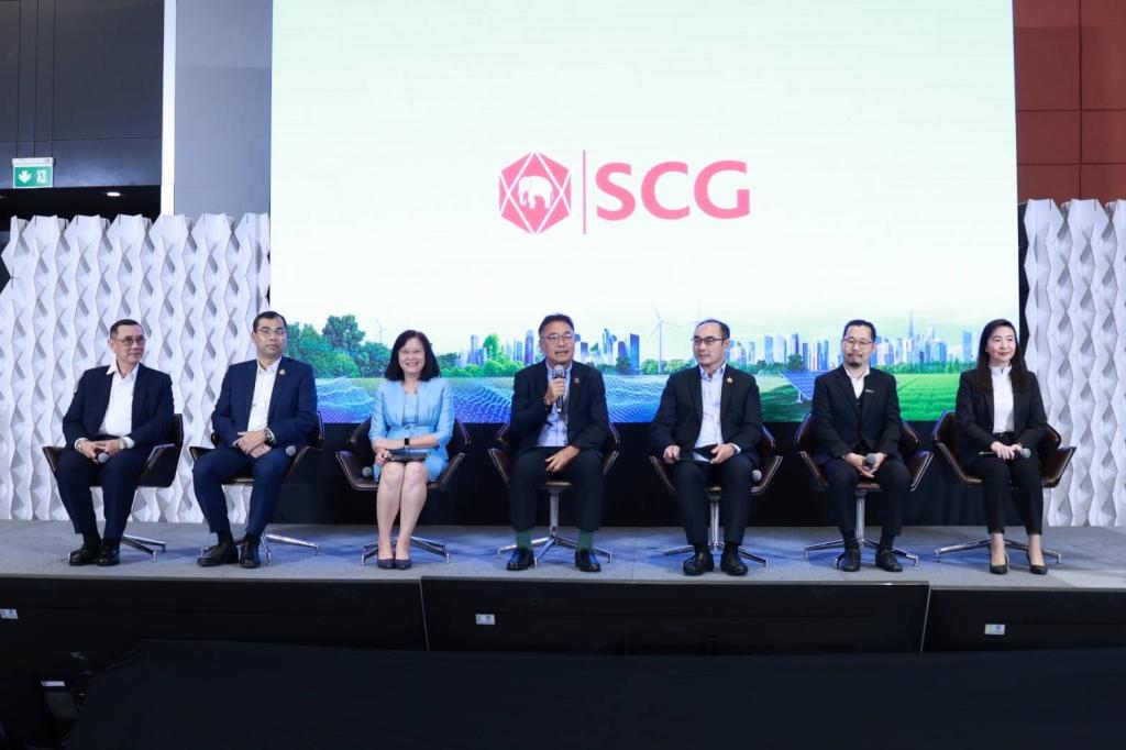 "ดีพร้อม" เดินหน้าตามนโยบาย "รมว.เอกนัฎ" ผนึกกำลัง SCG ยักษ์ใหญ่ เสริมศักยภาพเอสเอ็มอี เพิ่มขีดการแข่งขันธุรกิจสีเขียว
