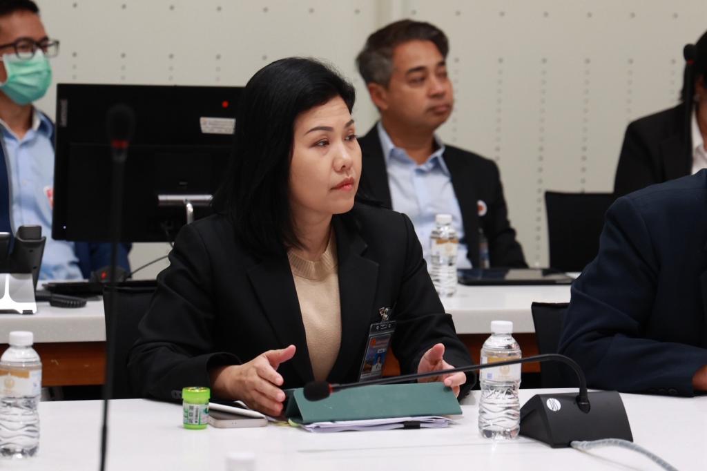 "รมว.เอกนัฎ " นำทีม กระทรวงอุตฯ ล้อมวงหารือ แนวทางพัฒนาอุตสาหกรรมป้องกันประเทศ มอบหมาย "อธิบดีณัฏฐิญา” ตั้งทีมดีพร้อม วางแผนร่วมกับภาคเอกชน เชื่อมั่นสามารถยกระดับ ผปก. ไทย  สร้างเศรษฐกิจใหม่ เพิ่มรายได้ให้ประเทศไทย
