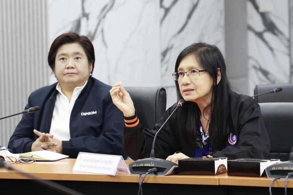 “อธิบดีณัฐฏิญา” ระดมขุนพลดีพร้อม เตรียมจัดอีเว้นท์ใหญ่ส่งท้ายปี มหกรรม “เสน่ห์ไทย” อวดโฉมอัตลักษณ์และศักยภาพ Soft Power อาหารและแฟชั่นผ่านศิลปะและวิถีชีวิตแบบไทย พร้อมหนุนพลังซอฟต์พาวเวอร์ไทยสู่สากล ตามนโยบาย รมว.เอกนัฏ
