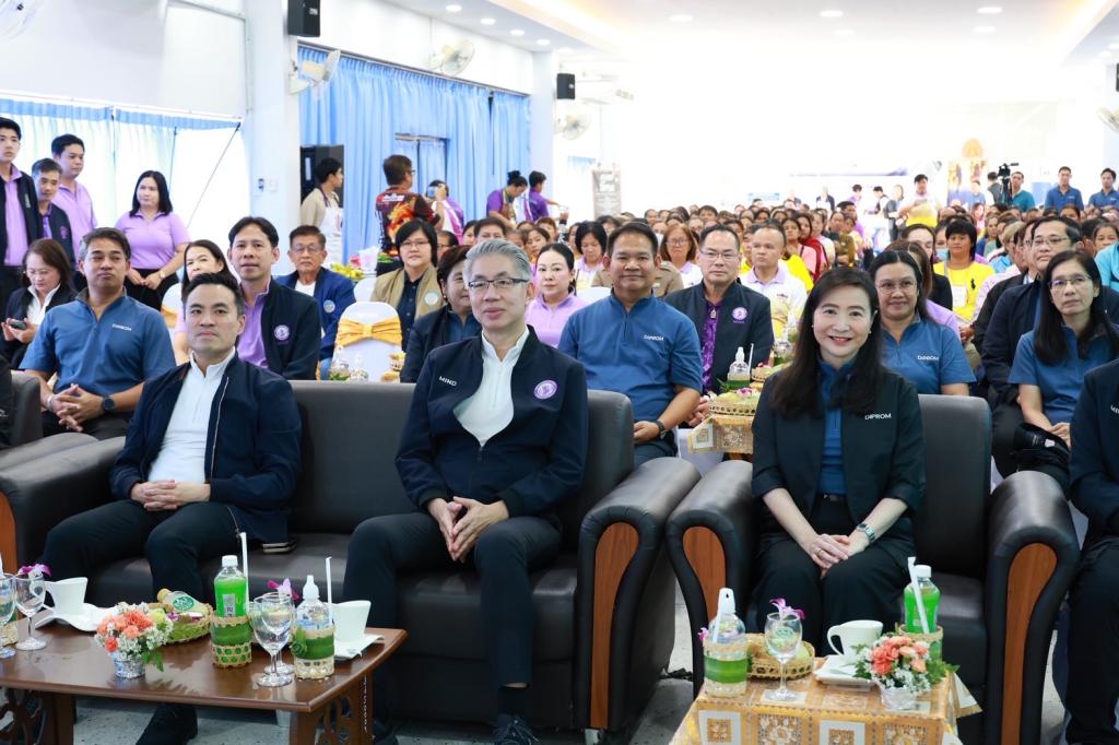 “รมว.เอกนัฏ” ลงพื้นที่ ชื่นชม “ดีพร้อม” ยกระดับ ศก.ฐานราก จังหวัดนครสวรรค์ ดึงวัตถุดิบท้องถิ่น ต่อยอดสร้างรายได้ให้ชุมชน