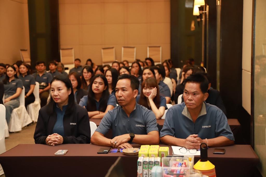 “ดีพร้อม” ติดอาวุธ “คนดีพร้อม : ดีพร้อมเปย์” เพื่อเชื่อมโยงผลการดำเนินงานที่ดี และเตรียมพร้อมรับมือการเปลี่ยนแปลง ตามแนวทาง 4 ให้ 1 ปฏิรูป ของ อธิบดีณัฏฐิญา
