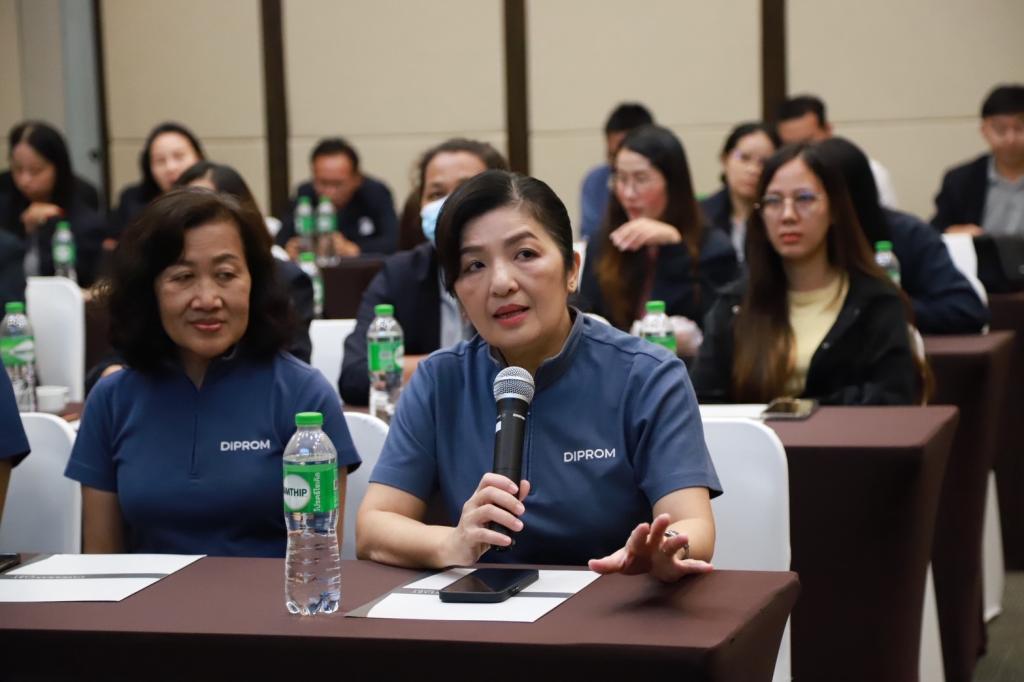 “ดีพร้อม” ติดอาวุธ “คนดีพร้อม : ดีพร้อมเปย์” เพื่อเชื่อมโยงผลการดำเนินงานที่ดี และเตรียมพร้อมรับมือการเปลี่ยนแปลง ตามแนวทาง 4 ให้ 1 ปฏิรูป ของ อธิบดีณัฏฐิญา