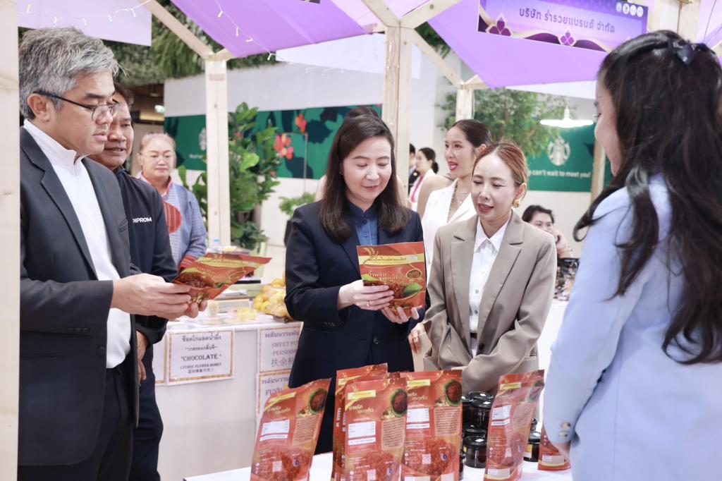 “ดีพร้อม” เสริมศักยภาพผู้ ผปก. อาหารและเครื่องดื่ม ปลุกพลัง ขับเคลื่อน Soft Power ไทย ก้าวสู่ตลาดระดับนานาชาติ คาดสร้างมูลค่าทางเศรษฐกิจกว่า 270 ล้านบาท