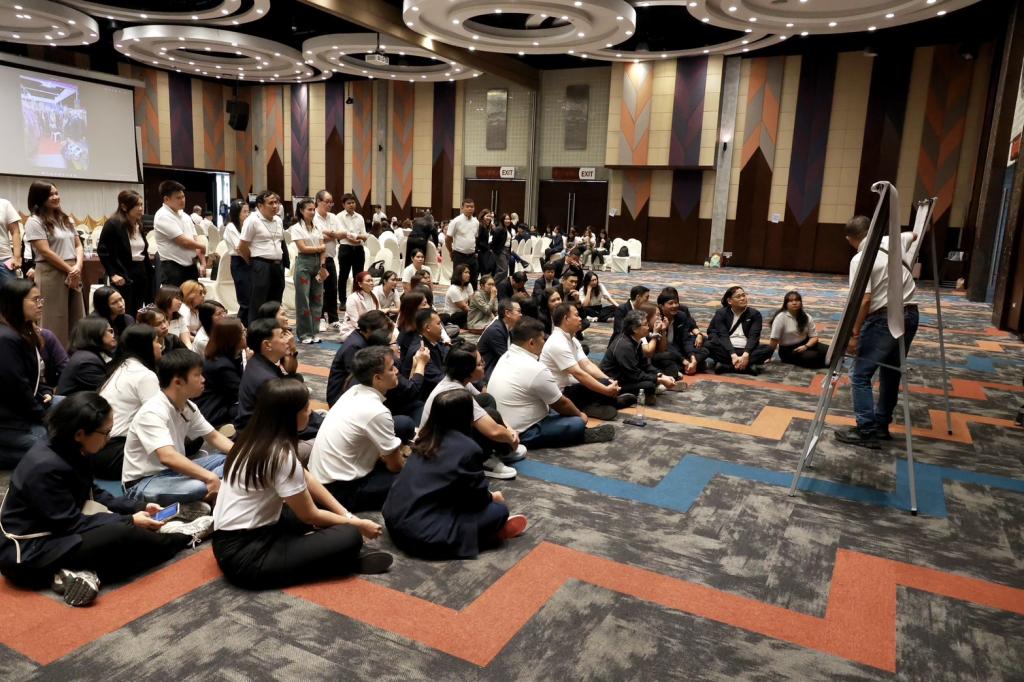 ”ปลัดณัฐพล“ ชม “ดีพร้อม” เล่นเป็นทีม สร้างวัฒนธรรมองค์กร “No Refuse! Just Produce” โชว์ผลสำเร็จสนองนโยบายกระทรวง ก้าวสู่ 69 กางแผนชัดเจนแล้วลุยต่อ “DIPROM MORE TOGETHER”