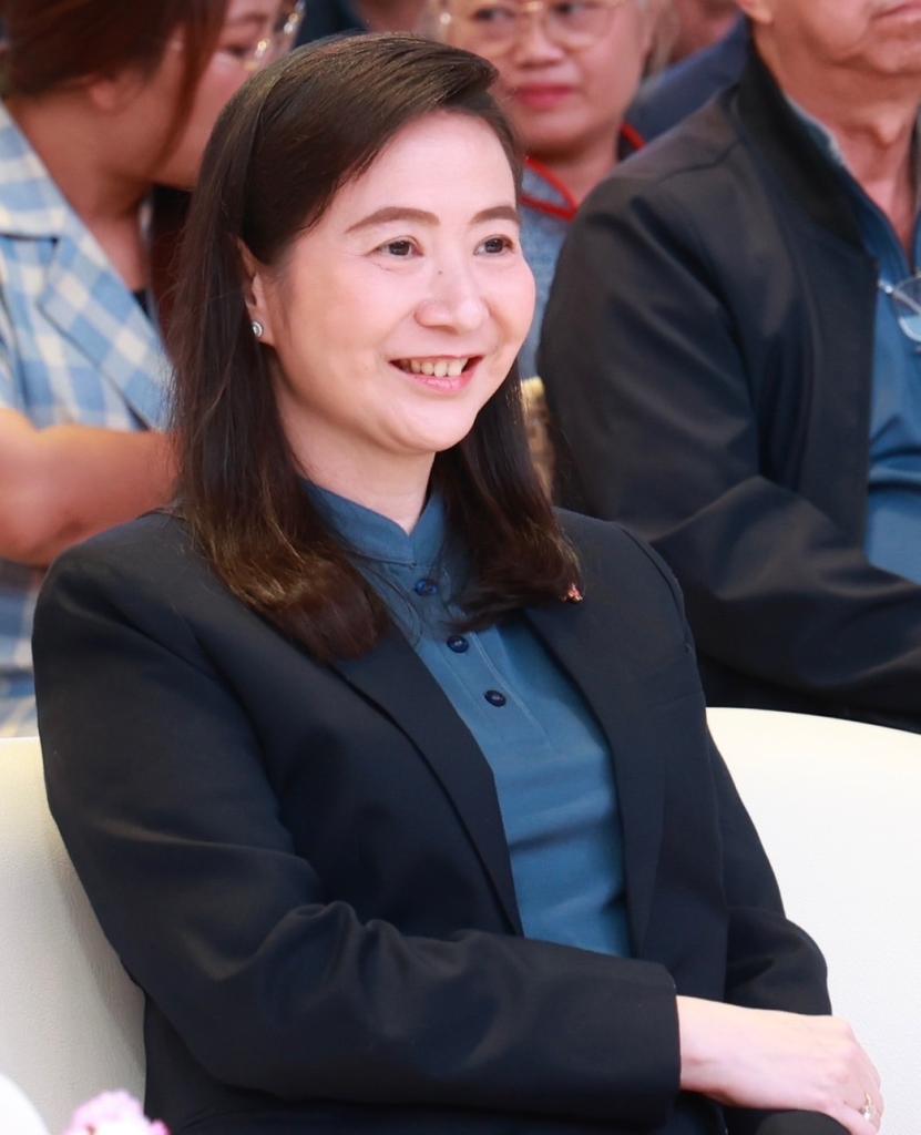 “ดีพร้อม” จุดประกาย เพิ่มศักยภาพผู้ประกอบการไทยในงาน CENTRESTAGE 2025 บนเวทีแฟชั่นงานใหญ่ระดับเอเชีย