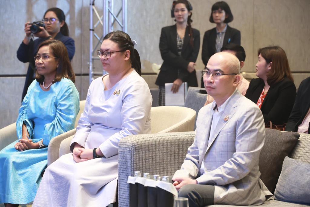 “ดีพร้อม” เปิดติว สูตรเด็ดเชฟอาหารไทยมืออาชีพ ผลักดันพลังซอฟต์พาวเวอร์อาหารรสชาติไทย โตไกลสู่ตลาดโลก ผ่านทูตวัฒนธรรม