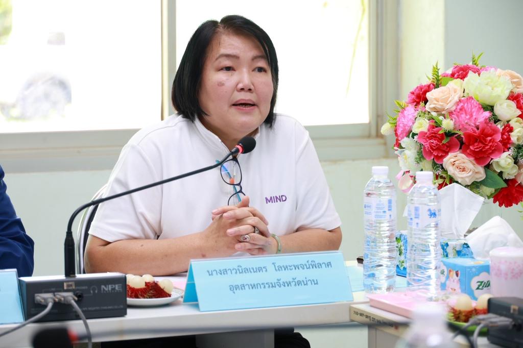 “ปลัดณัฐพล” ลงพื้นที่น่านนคร ตรวจเยี่ยม ให้กำลังใจเจ้าหน้าที่ สอจ.น่าน ที่ได้รับผลกระทบจากเหตุอุทกภัย และให้แนวทางการแก้ไขและป้องกันระยะยาว ”อธิบดีณัฏฐิญา“ ยินดีสนับสนุนส่งทีมดีพร้อมช่วยดำเนินการพัฒนาและฟื้นฟู มุ่งเน้นสร้างสุขให้บุคลากร