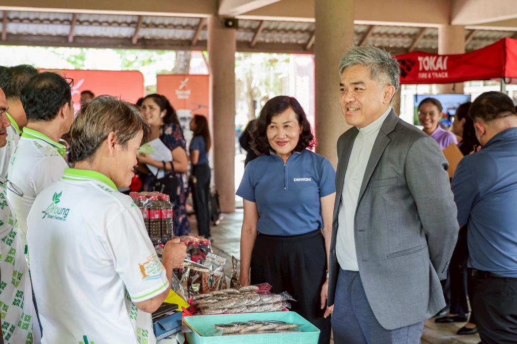 “ดีพร้อม” จับมือ สภาอุตสาหกรรมแห่งประเทศไทย จัดงานแสดงเทคโนโลยีเกษตรสุดยิ่งใหญ่ “AgriTech 2025” มุ่งผลักดัน และยกระดับเกษตรไทยสู่ “เกษตรอัจฉริยะ“