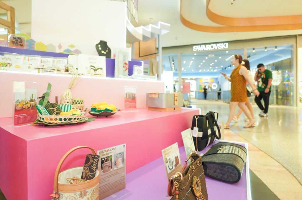 "ดีพร้อม" เปิดตัวดินแดนแสนสร้างสรรค์ “DIPROM CREATIVE LAND” พัฒนาศักยภาพอุตสาหกรรมครบวงจร ยกระดับแบรนด์ไทยอย่างยั่งยืน