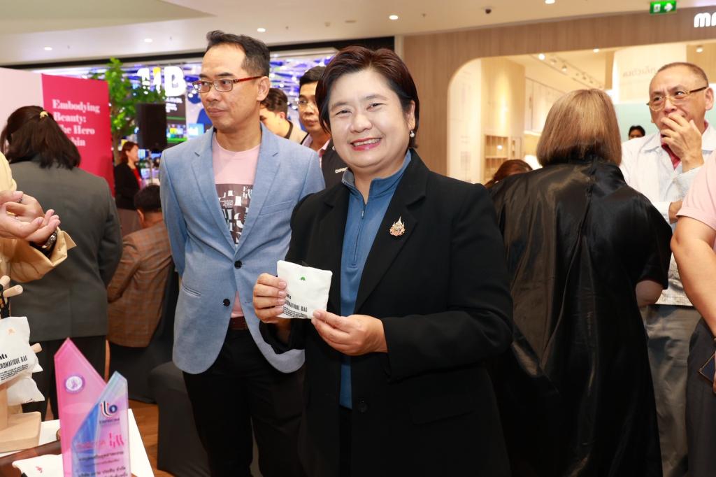 งามอย่างไทย จากภายในสู่ภายนอก “ดีพร้อม” โชว์ศักยภาพ ดัน 25 แบรนด์ไทย สู่เวทีเครื่องสำอางระดับโลก