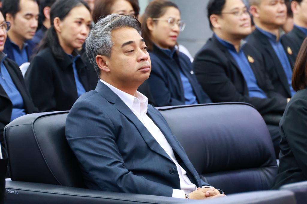 กระทรวงอุตสาหกรรม หนุน “ดีพร้อม” ลุยผนึกกำลังภาคเอกชน จัดบิ๊กอีเวนท์ อุตสาหกรรมแฟร์ 2025 “ช้อปเพลิน เดินฟิน เช็กอินลำปาง” พร้อมเปิดพื้นที่ DIPROM MICE CENTER เมืองรถม้า ยกทัพสินค้าคุณภาพราคาประหยัด หวังบูมเศรษฐกิจปลายปีกว่า 200 ล้านบาท