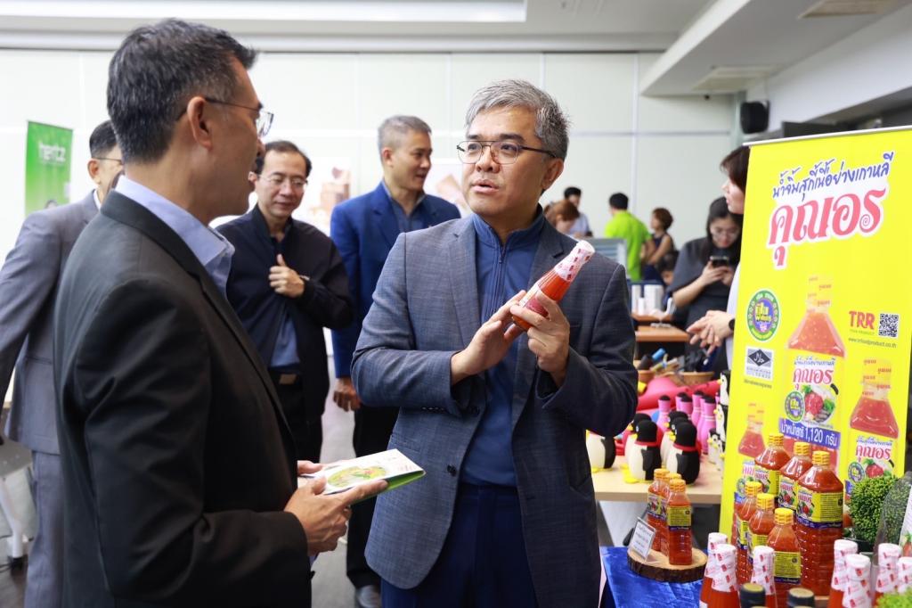 “ดีพร้อม” ปลุกไฟนักธุรกิจรุ่นใหม่ ติดอาวุธ เติมทักษะ สร้างเครือข่าย “DIPROM Young SMEs Network รุ่น2” ตอบโจทย์นโยบาย อธิบดีณัฏฐิญา คาดเกิดมูลค่าทางเศรษฐกิจกว่า 50 ล้านบาท