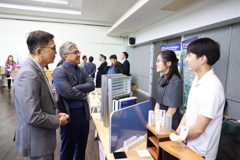 “ดีพร้อม” ปลุกไฟนักธุรกิจรุ่นใหม่ ติดอาวุธ เติมทักษะ สร้างเครือข่าย “DIPROM Young SMEs Network รุ่น2” ตอบโจทย์นโยบาย อธิบดีณัฏฐิญา คาดเกิดมูลค่าทางเศรษฐกิจกว่า 50 ล้านบาท