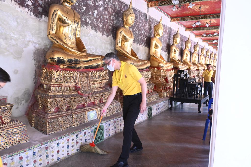 ทำดีด้วยหัวใจ! ชาวอุตสาหกรรมฯ รวมพลังครั้งใหญ่ พัฒนาวัดสุทัศน์ฯ เฉลิมพระเกียรติ ร.8