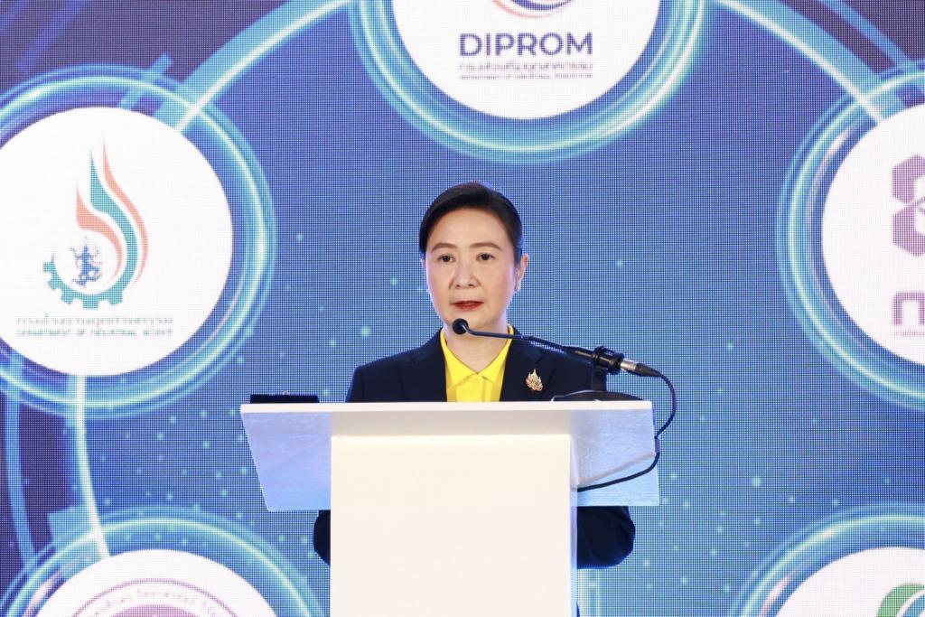“ปลัดณัฐพล” หนุน “ดีพร้อม” ลุยผนึกกำลัง 5 หน่วยงาน ปั้น ‘นิคมฯ SMEs’ สร้างระบบนิเวศอุตสาหกรรม เชื่อมโยงห่วงโซ่อุปทาน หวังขับเคลื่อนอุตสาหกรรมไทยให้ยั่งยืนคู่ชุมชน คาดสร้างมูลค่ากว่า 1 พันล้านบาท