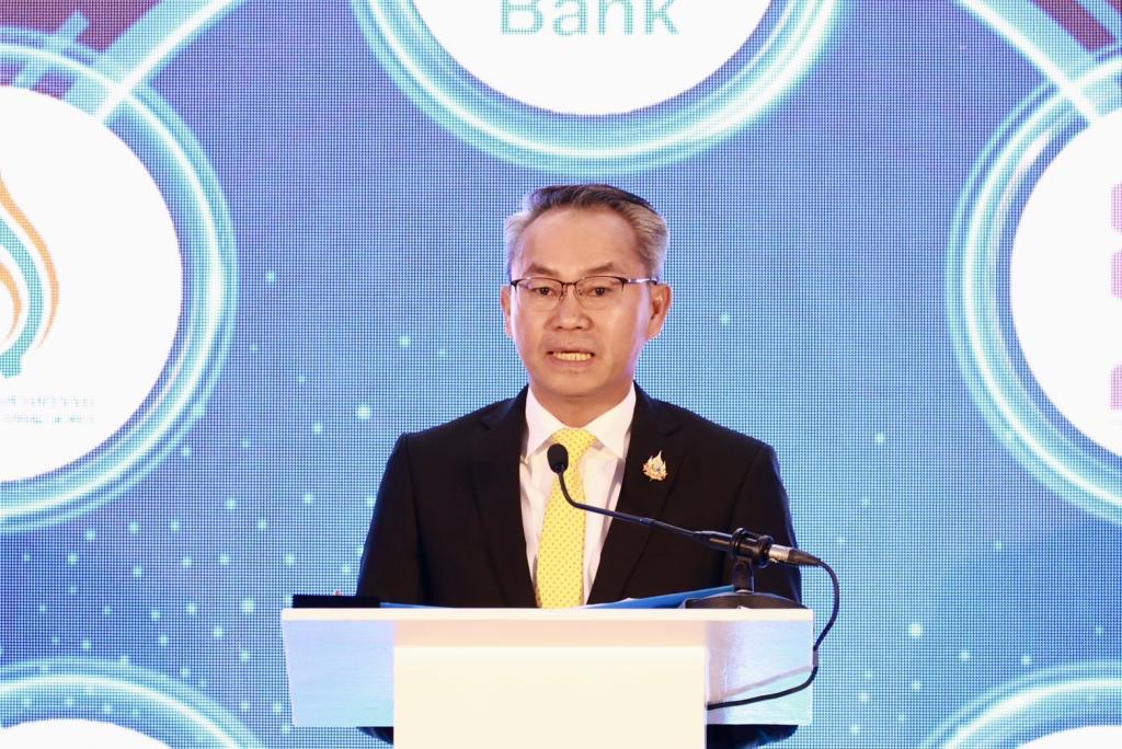 “ปลัดณัฐพล” หนุน “ดีพร้อม” ลุยผนึกกำลัง 5 หน่วยงาน ปั้น ‘นิคมฯ SMEs’ สร้างระบบนิเวศอุตสาหกรรม เชื่อมโยงห่วงโซ่อุปทาน หวังขับเคลื่อนอุตสาหกรรมไทยให้ยั่งยืนคู่ชุมชน คาดสร้างมูลค่ากว่า 1 พันล้านบาท