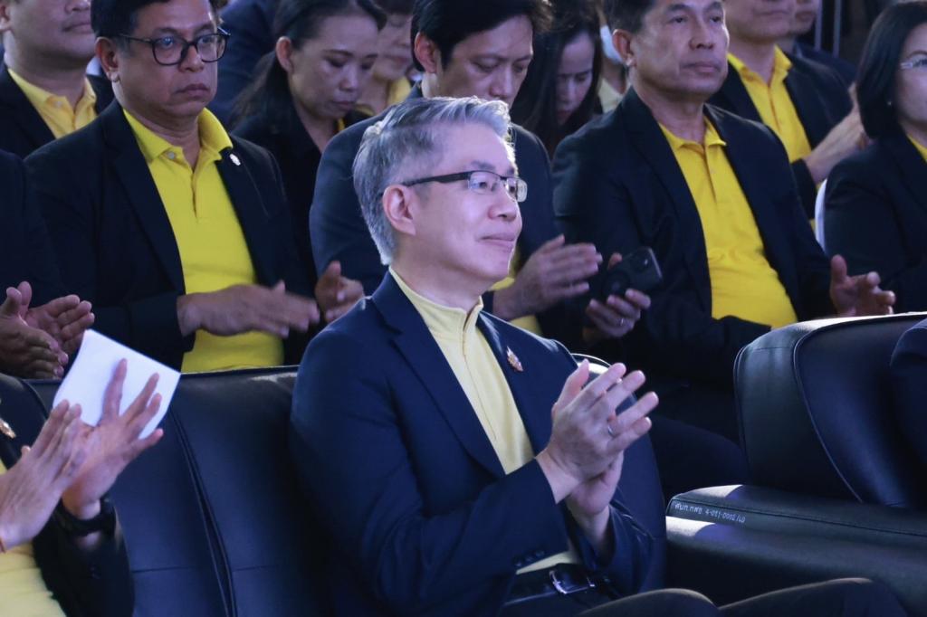 “ปลัดณัฐพล” หนุน “ดีพร้อม” ลุยผนึกกำลัง 5 หน่วยงาน ปั้น ‘นิคมฯ SMEs’ สร้างระบบนิเวศอุตสาหกรรม เชื่อมโยงห่วงโซ่อุปทาน หวังขับเคลื่อนอุตสาหกรรมไทยให้ยั่งยืนคู่ชุมชน คาดสร้างมูลค่ากว่า 1 พันล้านบาท