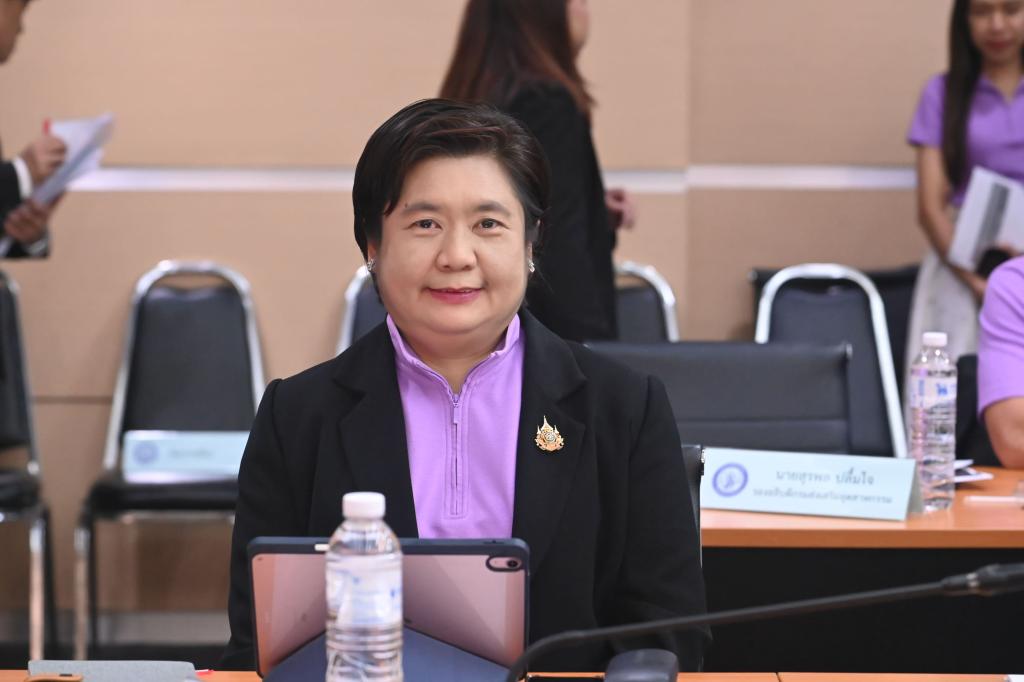“ดีพร้อม” เข้าร่วมประชุมรับมอบนโยบาย “ธนกร” ชู 4 โมเดล “ฝ่า-ฟัน-ดึง-ดัน” ด้าน “จ่าเอก ยศสิงห์” ย้ำ ลุยงานเต็ม 120 วัน “ปิดเร็ว-เปิดเร็ว-พึ่งพาได้” ร่วมขับเคลื่อนอุตสาหกรรมไทยก้าวสู่อนาคตอย่างยั่งยืน