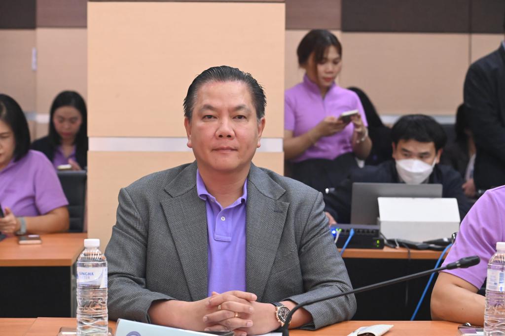 “ดีพร้อม” เข้าร่วมประชุมรับมอบนโยบาย “ธนกร” ชู 4 โมเดล “ฝ่า-ฟัน-ดึง-ดัน” ด้าน “จ่าเอก ยศสิงห์” ย้ำ ลุยงานเต็ม 120 วัน “ปิดเร็ว-เปิดเร็ว-พึ่งพาได้” ร่วมขับเคลื่อนอุตสาหกรรมไทยก้าวสู่อนาคตอย่างยั่งยืน