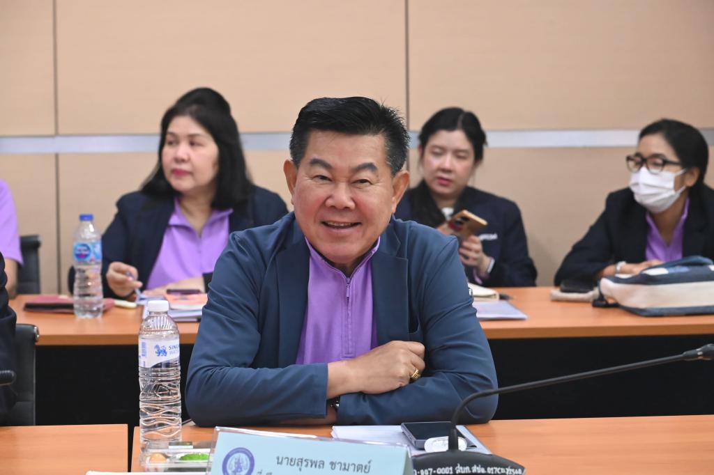 “ดีพร้อม” เข้าร่วมประชุมรับมอบนโยบาย “ธนกร” ชู 4 โมเดล “ฝ่า-ฟัน-ดึง-ดัน” ด้าน “จ่าเอก ยศสิงห์” ย้ำ ลุยงานเต็ม 120 วัน “ปิดเร็ว-เปิดเร็ว-พึ่งพาได้” ร่วมขับเคลื่อนอุตสาหกรรมไทยก้าวสู่อนาคตอย่างยั่งยืน