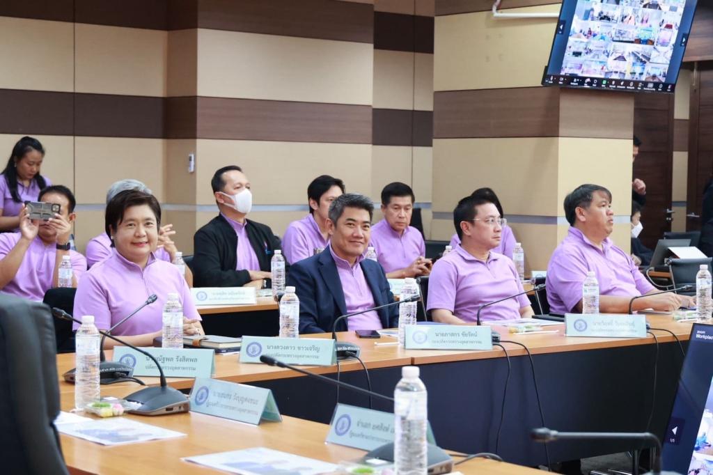 “ดีพร้อม” เข้าร่วมประชุมรับมอบนโยบาย “ธนกร” ชู 4 โมเดล “ฝ่า-ฟัน-ดึง-ดัน” ด้าน “จ่าเอก ยศสิงห์” ย้ำ ลุยงานเต็ม 120 วัน “ปิดเร็ว-เปิดเร็ว-พึ่งพาได้” ร่วมขับเคลื่อนอุตสาหกรรมไทยก้าวสู่อนาคตอย่างยั่งยืน