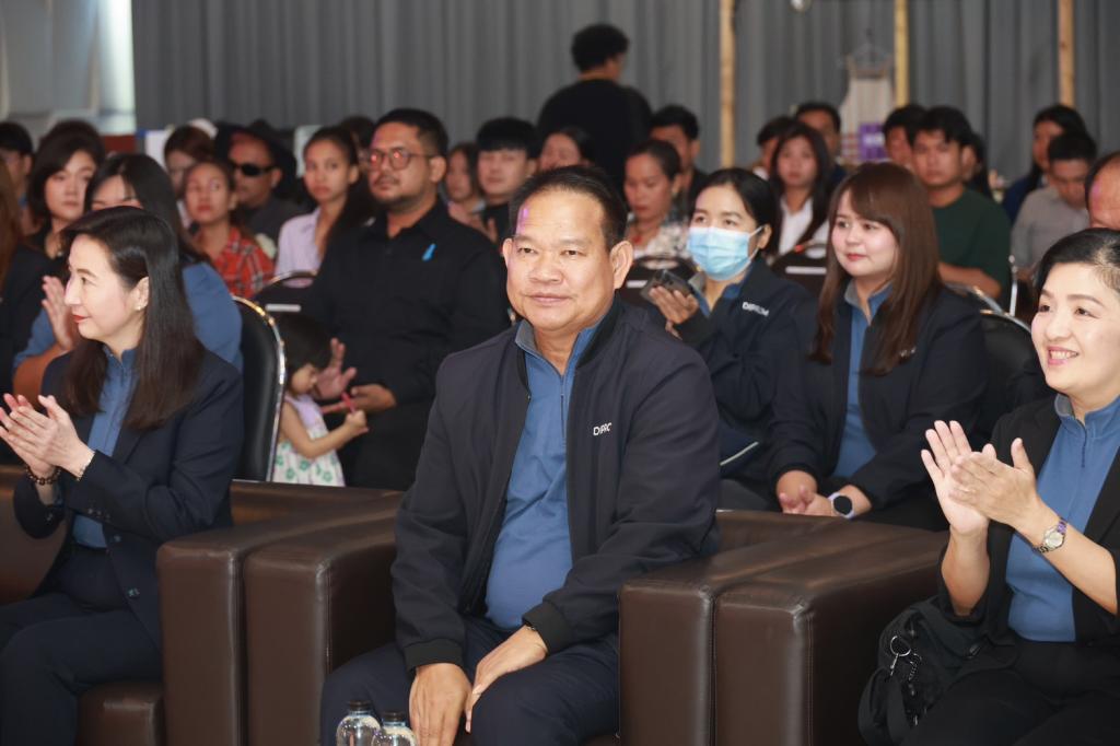 “Hidden Gems” อีสานผงาด! ดีพร้อม ดัน "เชฟชุมชน" โชว์เมนูเด็ด ยกระดับอาหารถิ่นสู่สากล สร้างมูลค่า ศก. กว่า 100 ล้านบาท