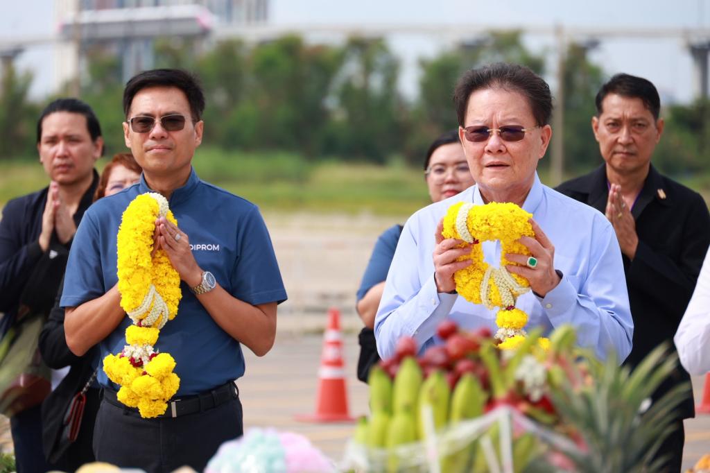 “อธิบดีณัฏฐิญา” นำทีม "ดีพร้อม" ร่วมพิธีบวงสรวง เตรียมพื้นที่พร้อมลุยงาน “มหกรรมดีพร้อมเสน่ห์ไทย : Thai Vibe by DIPROM”
