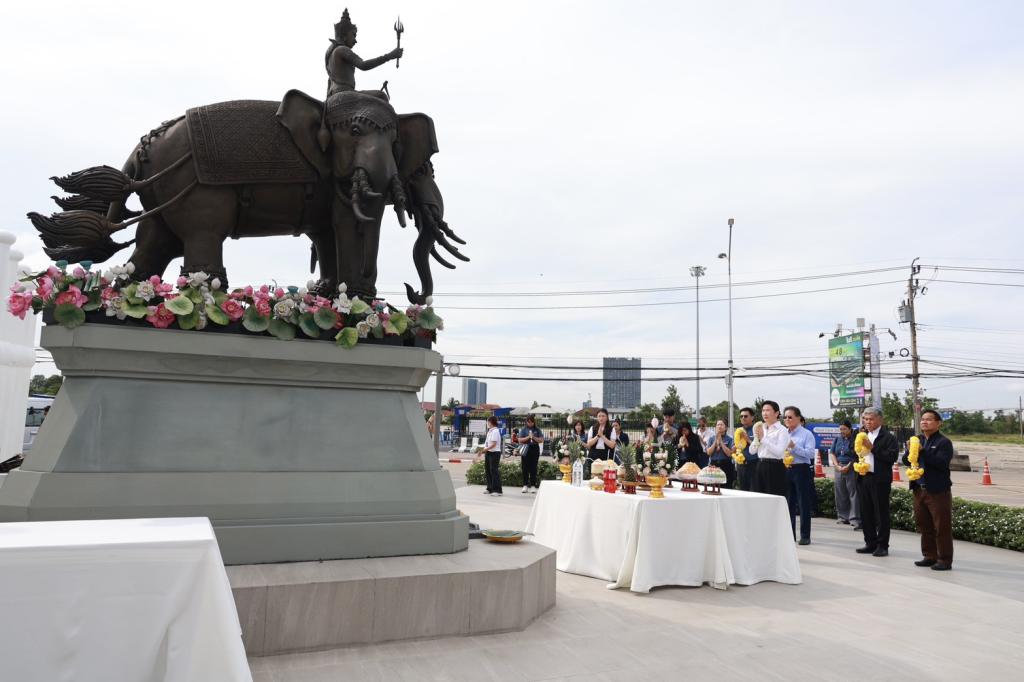 “อธิบดีณัฏฐิญา” นำทีม "ดีพร้อม" ร่วมพิธีบวงสรวง เตรียมพื้นที่พร้อมลุยงาน “มหกรรมดีพร้อมเสน่ห์ไทย : Thai Vibe by DIPROM”
