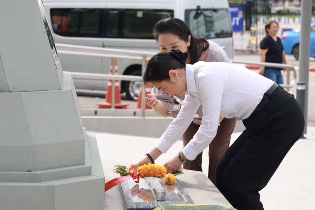 “อธิบดีณัฏฐิญา” นำทีม "ดีพร้อม" ร่วมพิธีบวงสรวง เตรียมพื้นที่พร้อมลุยงาน “มหกรรมดีพร้อมเสน่ห์ไทย : Thai Vibe by DIPROM”