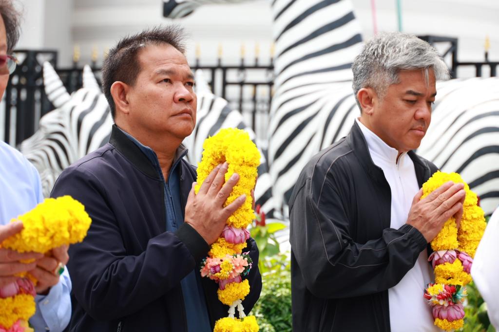 “อธิบดีณัฏฐิญา” นำทีม "ดีพร้อม" ร่วมพิธีบวงสรวง เตรียมพื้นที่พร้อมลุยงาน “มหกรรมดีพร้อมเสน่ห์ไทย : Thai Vibe by DIPROM”
