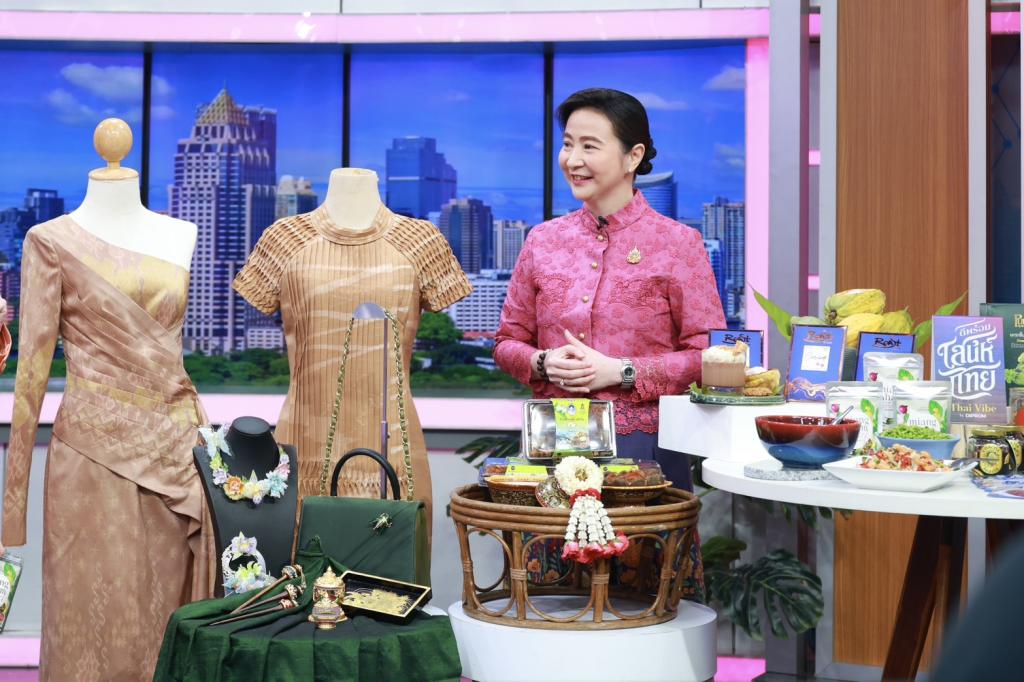“อธิบดีณัฏฐิญา” เดินสายโปรโมท “มหกรรมดีพร้อมเสน่ห์ไทย : Thai Vibe by DIPROM” หวังสร้างการรับรู้ดึงผู้เข้าร่วมงานทะลุ 30,000 คน