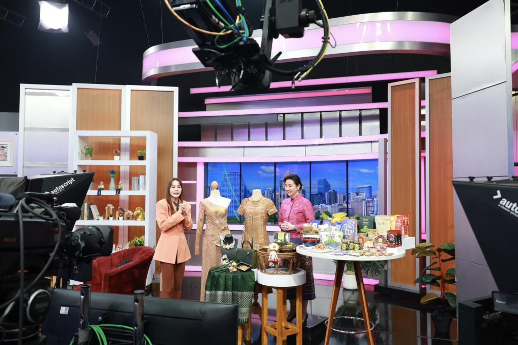 “อธิบดีณัฏฐิญา” เดินสายโปรโมท “มหกรรมดีพร้อมเสน่ห์ไทย : Thai Vibe by DIPROM” หวังสร้างการรับรู้ดึงผู้เข้าร่วมงานทะลุ 30,000 คน