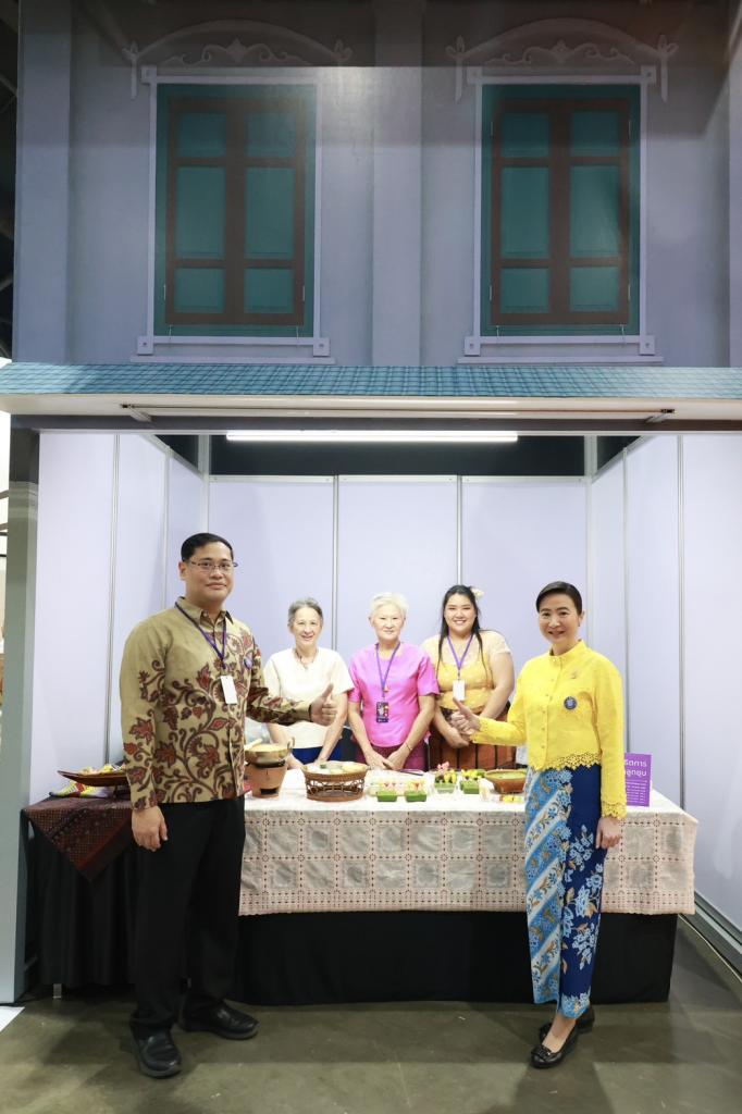 “รมว.ธนกร” เปิดงาน “มหกรรมดีพร้อมเสน่ห์ไทย” ปลุกกระแสซอฟต์พาวเวอร์ไทยรวมพลังอาหาร–แฟชั่น–ศิลป์ไทยสู่อุตสาหกรรมสร้างสรรค์โลก