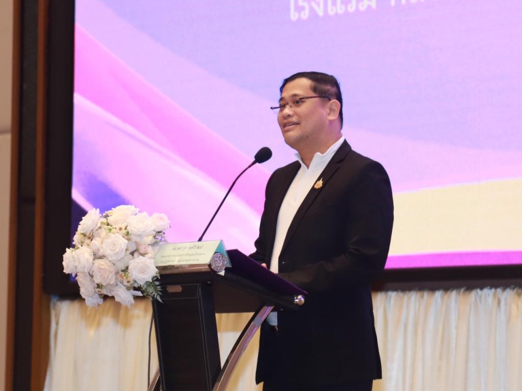 “ดีพร้อม” ปลุกพลังสร้างสุข ดัน SMEs เข้าร่วมกิจกรรม เลิกเหล้า-บุหรี่ ออมเงิน ได้ผลกว่า 17 ล้าน ขึ้นแท่น วิสาหกิจต้นแบบ SHAP ประจำปี 2567