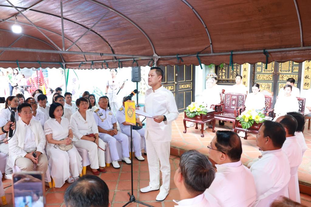 “ธนกร” นำทีม ก.อุตฯ เปิด Phuket Veggie & Vogue Fair 2025 ดันนวัตกรรมอาหาร–แฟชั่นเจภูเก็ต สร้างมูลค่าเพิ่ม สู่เทศกาลระดับโลก ร่วมพิธียกเสาโกเต้ง สืบสานประเพณีถือศีลกินผัก 134 ปี คาดเงินสะพัดกว่า 15,000 ล้านบาท