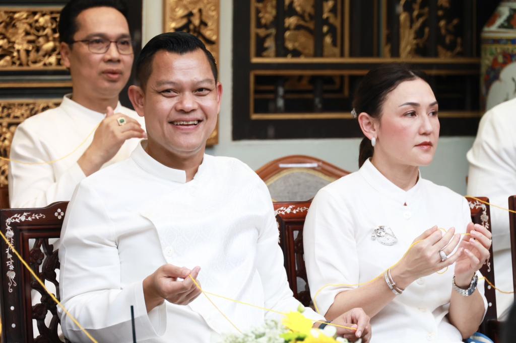 “ธนกร” นำทีม ก.อุตฯ เปิด Phuket Veggie & Vogue Fair 2025 ดันนวัตกรรมอาหาร–แฟชั่นเจภูเก็ต สร้างมูลค่าเพิ่ม สู่เทศกาลระดับโลก ร่วมพิธียกเสาโกเต้ง สืบสานประเพณีถือศีลกินผัก 134 ปี คาดเงินสะพัดกว่า 15,000 ล้านบาท