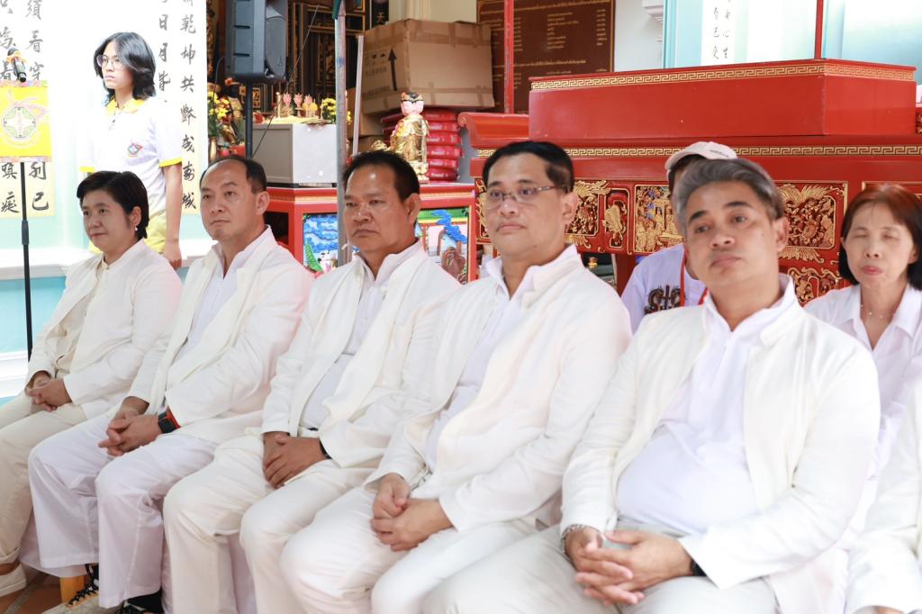 “ธนกร” นำทีม ก.อุตฯ เปิด Phuket Veggie & Vogue Fair 2025 ดันนวัตกรรมอาหาร–แฟชั่นเจภูเก็ต สร้างมูลค่าเพิ่ม สู่เทศกาลระดับโลก ร่วมพิธียกเสาโกเต้ง สืบสานประเพณีถือศีลกินผัก 134 ปี คาดเงินสะพัดกว่า 15,000 ล้านบาท