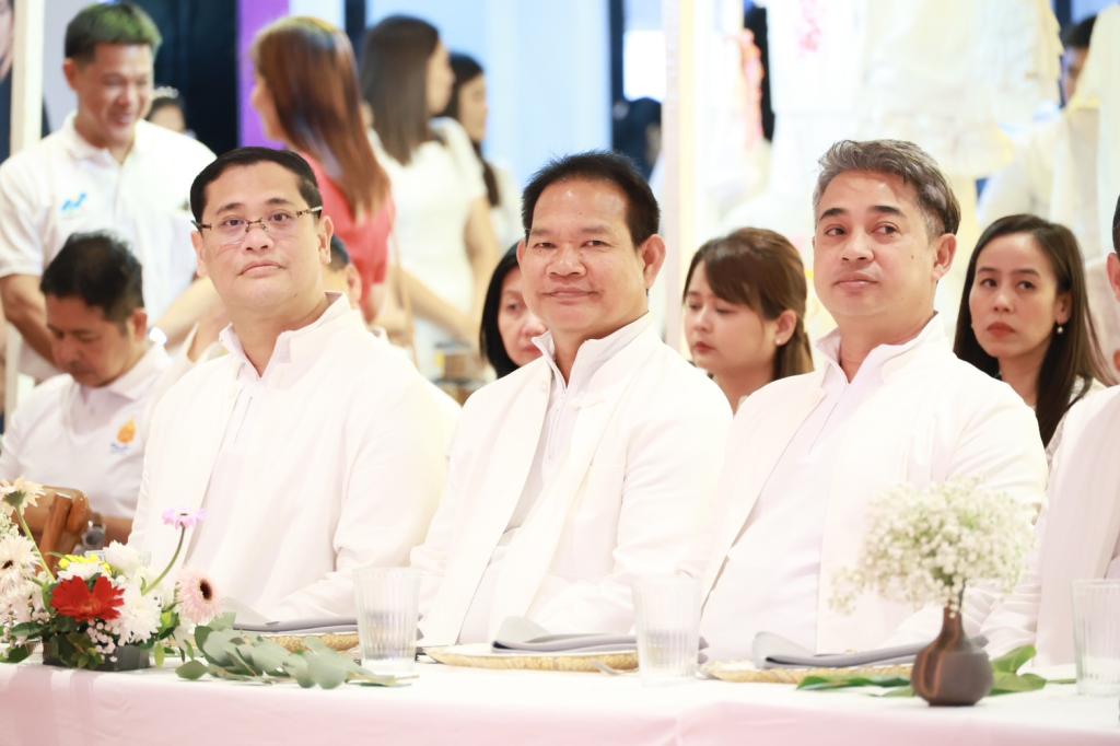 “ธนกร” นำทีม ก.อุตฯ เปิด Phuket Veggie & Vogue Fair 2025 ดันนวัตกรรมอาหาร–แฟชั่นเจภูเก็ต สร้างมูลค่าเพิ่ม สู่เทศกาลระดับโลก ร่วมพิธียกเสาโกเต้ง สืบสานประเพณีถือศีลกินผัก 134 ปี คาดเงินสะพัดกว่า 15,000 ล้านบาท