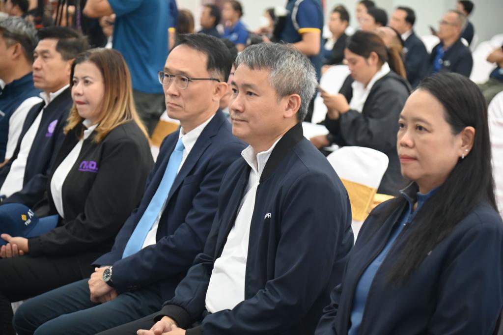 รมว.ธนกร เยี่ยมชม ATTRIC ชูไทยเป็นศูนย์กลางยานยนต์และยางล้อระดับโลก