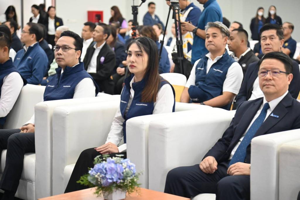 รมว.ธนกร เยี่ยมชม ATTRIC ชูไทยเป็นศูนย์กลางยานยนต์และยางล้อระดับโลก