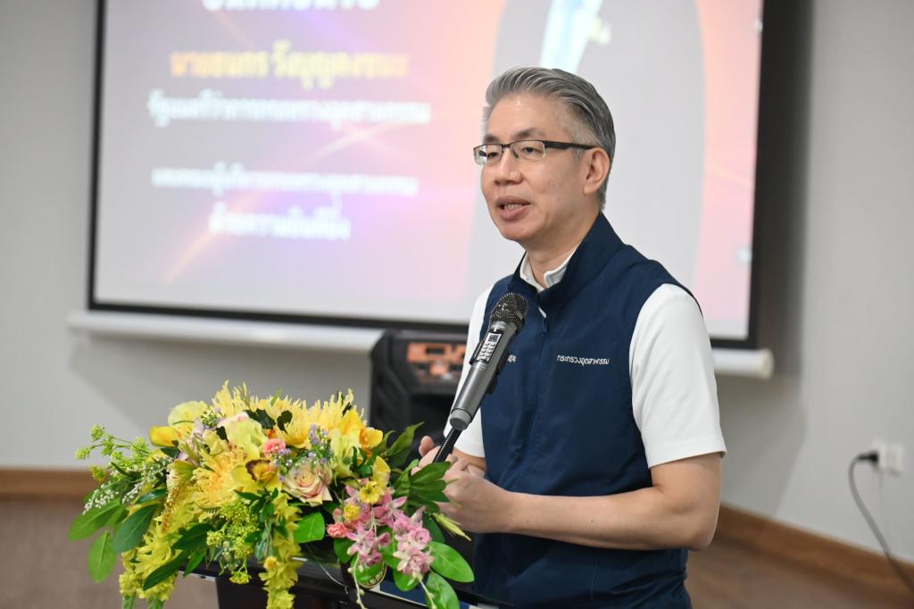 รมว.ธนกร เยี่ยมชม ATTRIC ชูไทยเป็นศูนย์กลางยานยนต์และยางล้อระดับโลก