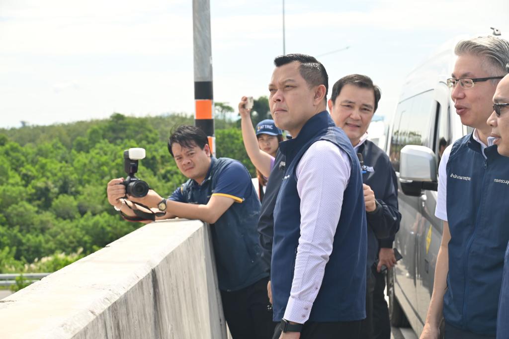 รมว.ธนกร เยี่ยมชม ATTRIC ชูไทยเป็นศูนย์กลางยานยนต์และยางล้อระดับโลก